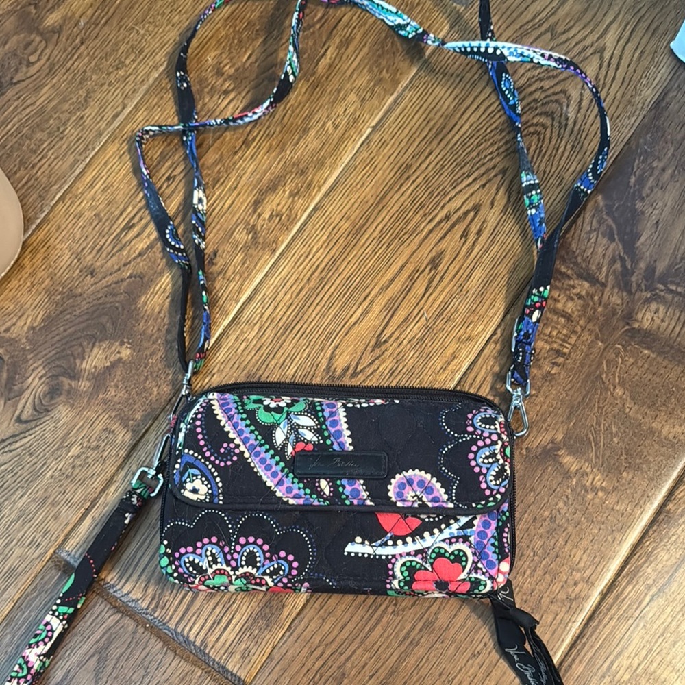 Vera Bradley Black Crossbody Bag with Adjustable Strap and Casual Design